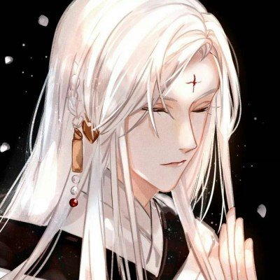 女子让螳螂帮忙吃肉瘊子
